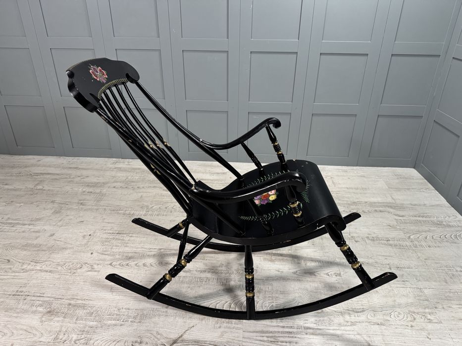 Люлеещ  стол К107