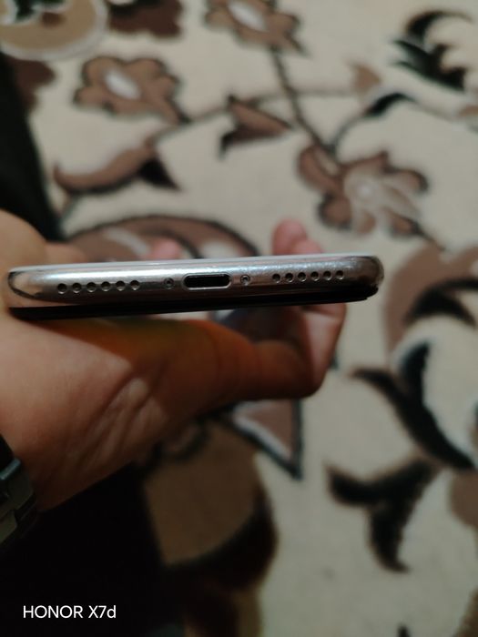 Iphone x kafolati bilan