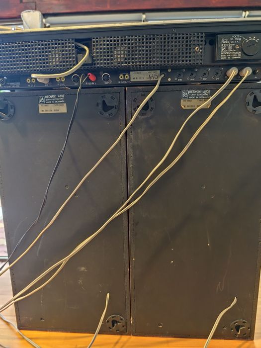 Bang & OLUFSEN - BEOCENTER 3500 + boxe BEOVOX 4802