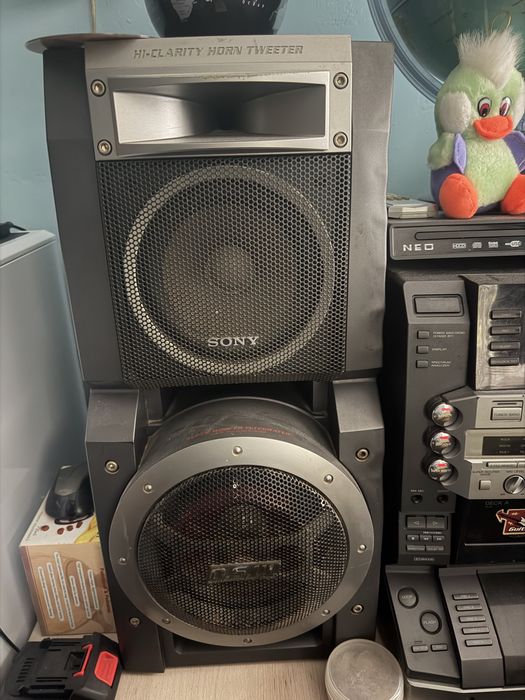 Продавам Sony LBT-LX9AV