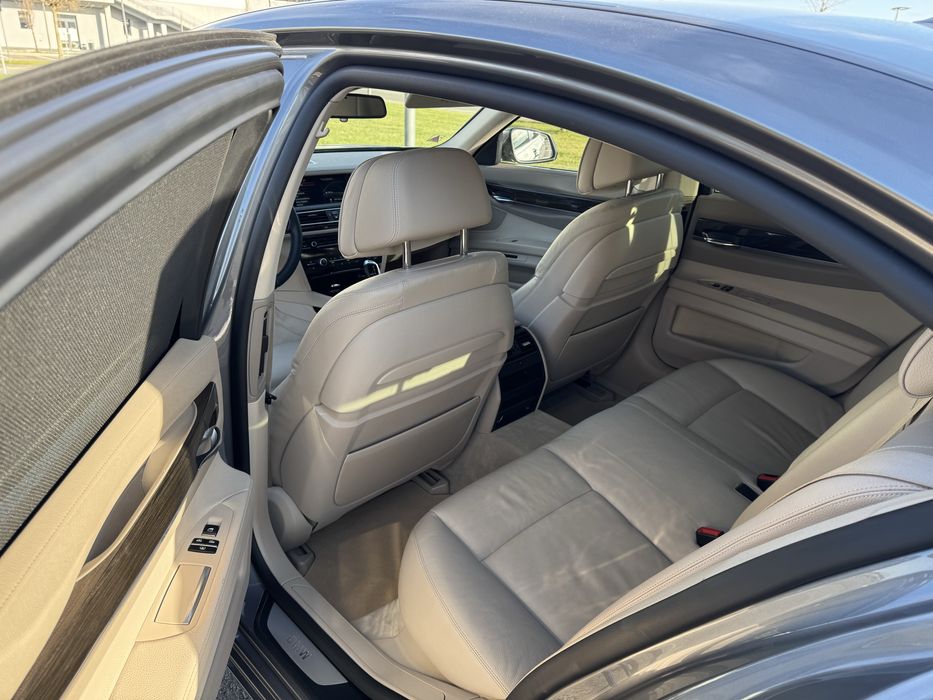 BMW 740 D  XDRIVE 2013