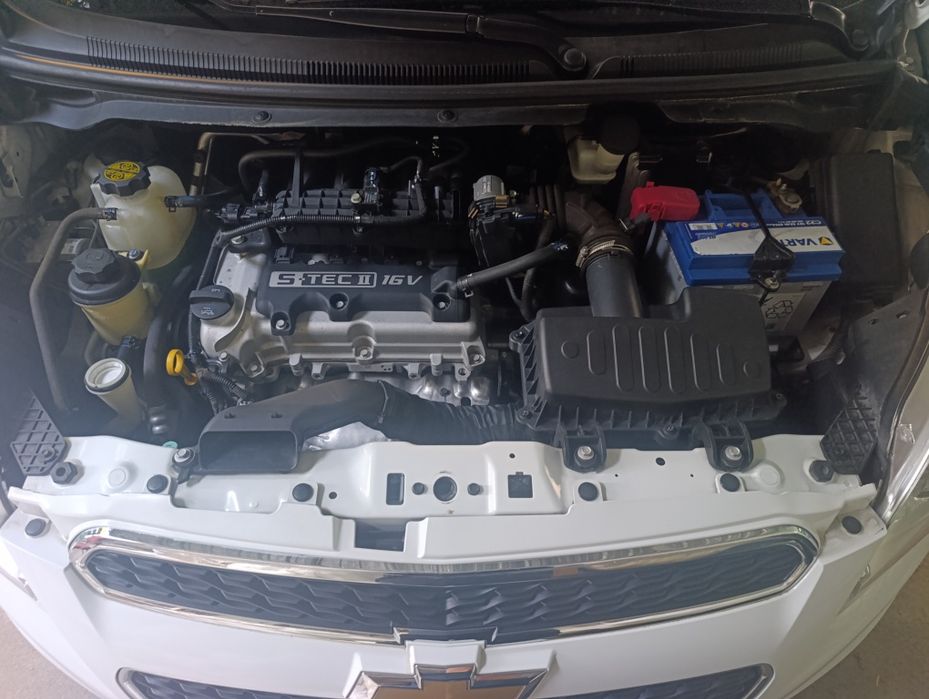 Chevrolet spark в идеальном состояний год 2019 бензин