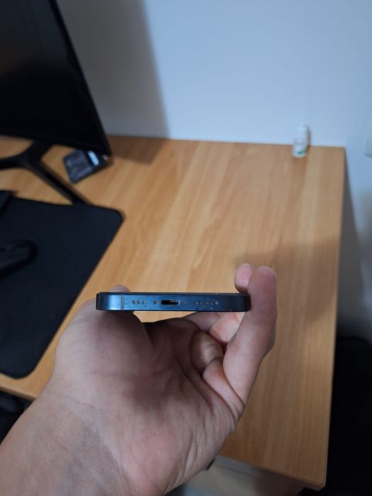 iphone 13.