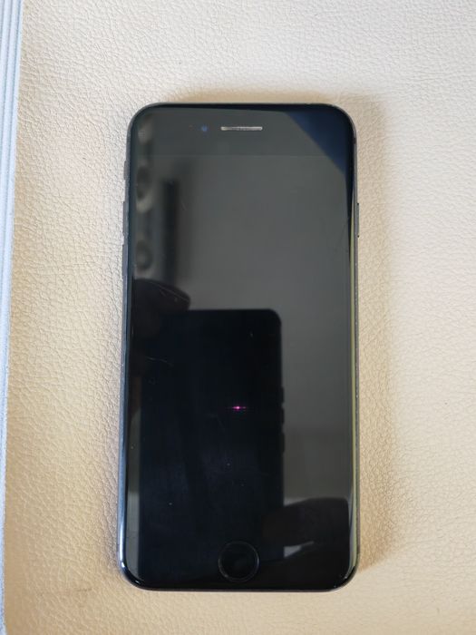 IPhone 8,64GB,82%батерия,OS 16.7.12