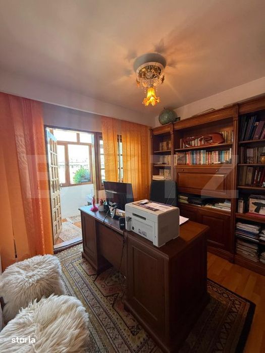 Apartament cu 4 camere, decomandat, zona 9 Mai