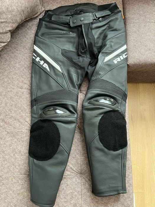 Мото яке и пантало Richa