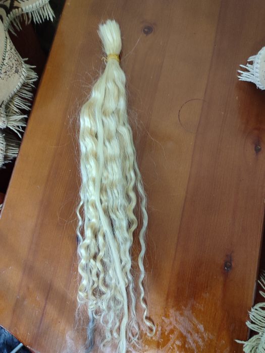 Продаётся волос блонд волнистый