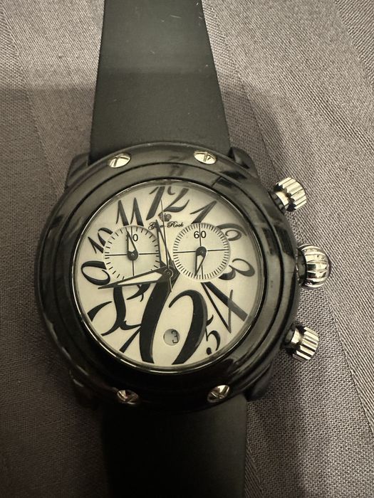 Часовник GLAM ROCK