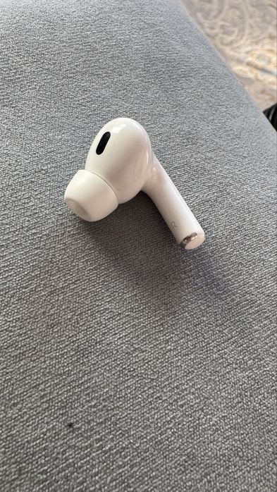 Air Pods pro 2, правое ухо