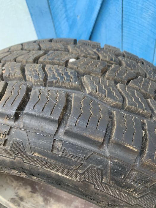 Vand cauciucuri cu tot cu jante jeep cheroke