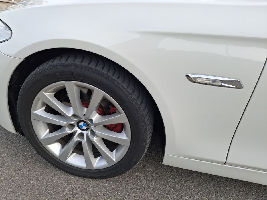 Продавам БМВ Ф10/3000куб/Бензин