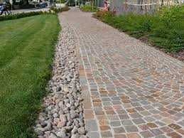 Soluții Pavaj: Piatră Cubică cu Transport și Montaj Inclus