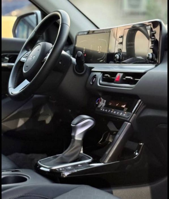 KIA Seltos 
Год-2021 (Чисто