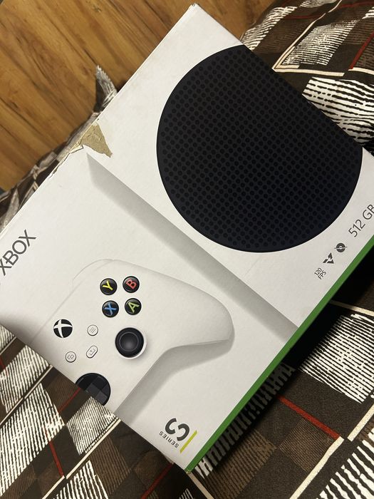Vând xbox series s 512GB