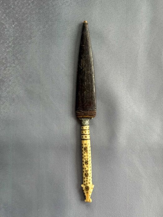 Османска ,Хайдушка Кама , Нож ,Каракулак сребърни набивки Автентична