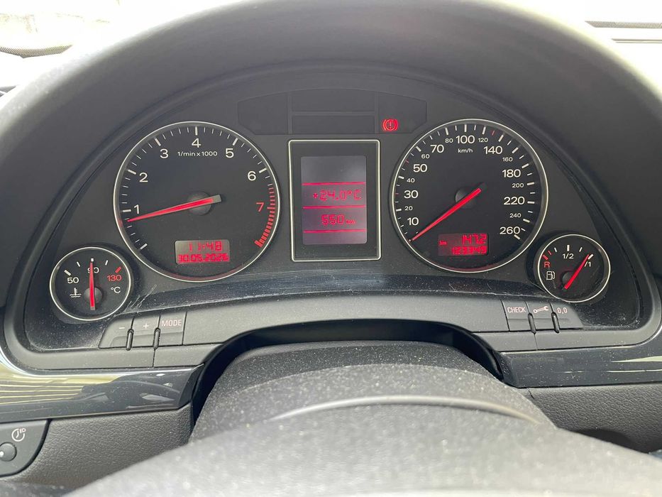 AUDI A4 2002 — imagine 2