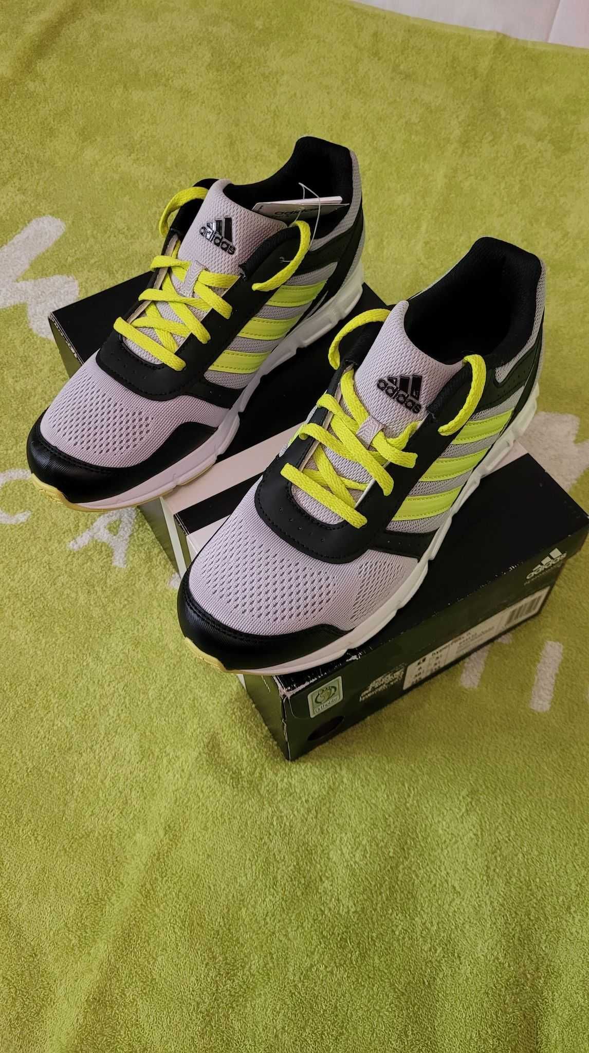 Adidasi Adidas OrthoLite Gri cu Negru si Verde Oradea OLX.ro