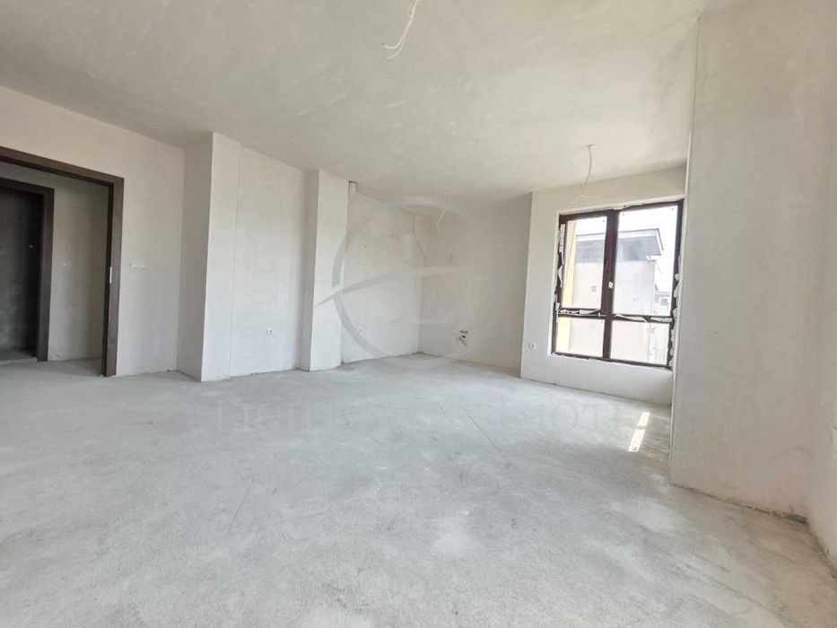 Продава се Тристаен апартамент в Пловдив, Център - 107 кв.м за 2524 €/кв.м - Снимка #3