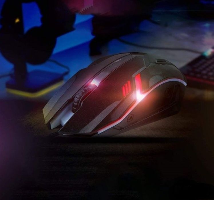 Модерен геймърски комплект с LED светлини от 5 части - psp42