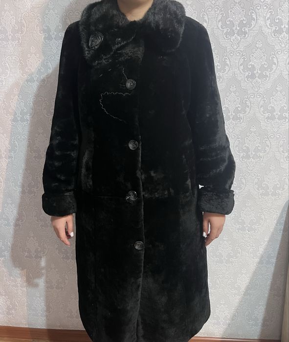Продам Шубу 50-52 размера