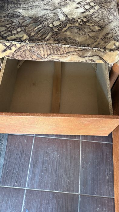 Coltar mare, extensibil. 3+2locuri in stare buna