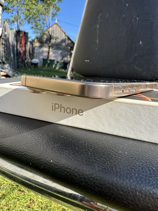 iphone 16 pro max. 10 din 10