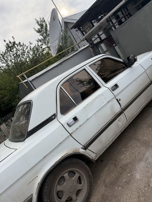 Продам машину волгу