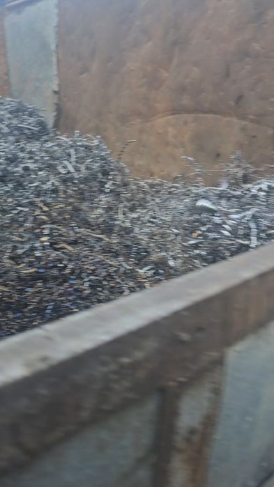 Принимаем  металлическую струшку