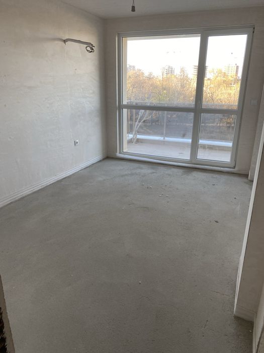 Продава се Двустаен апартамент в Пловдив, Остромила - 75 кв.м за 816 €/кв.м - Снимка #1