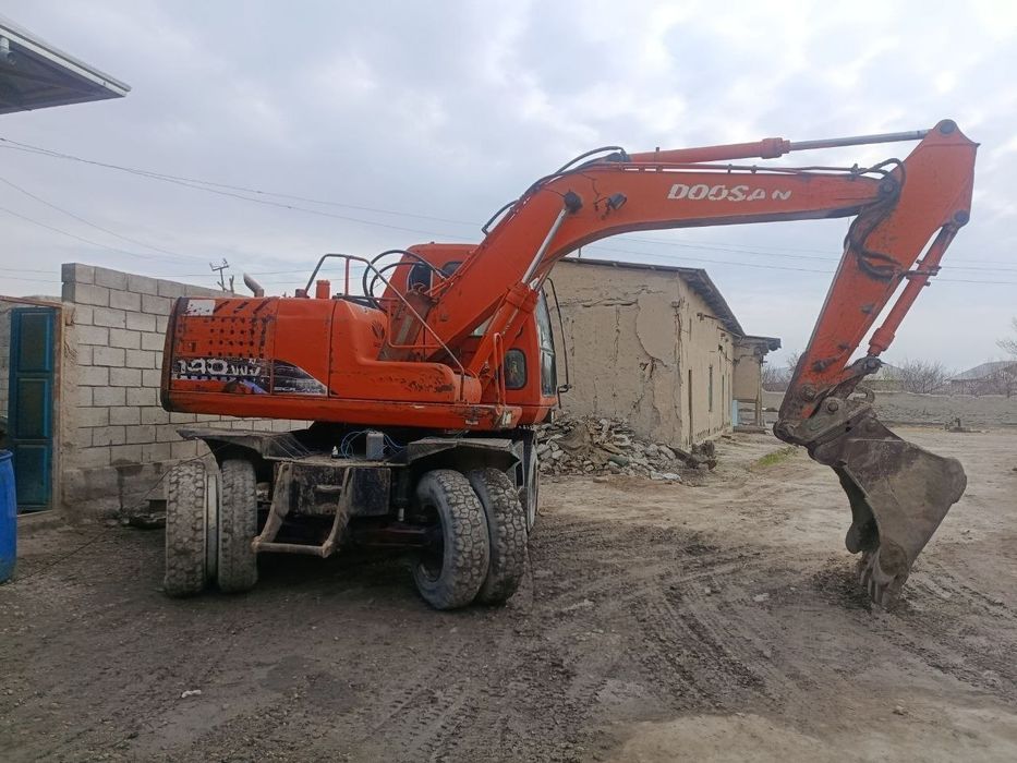 Ekskavatr Doosan