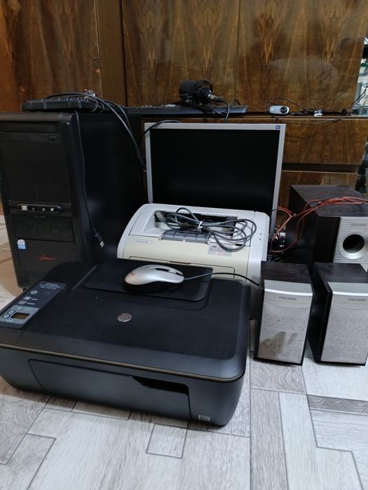 Продам компьютер и стол