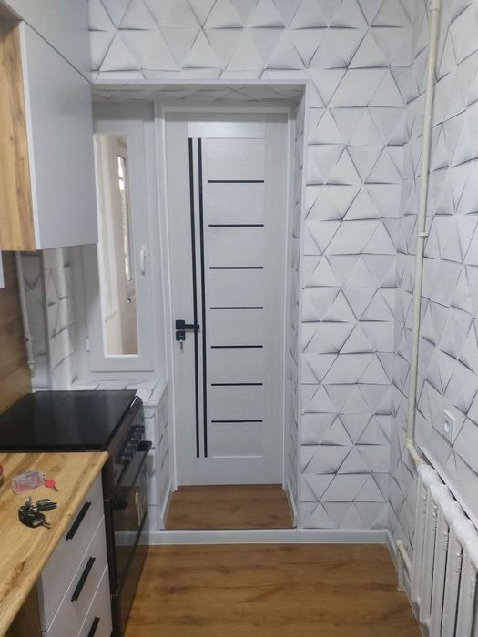 Тузель-1 продаю 2/1/4   77-серия с ремонтом.