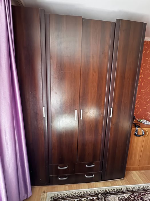 Продам шифоньер