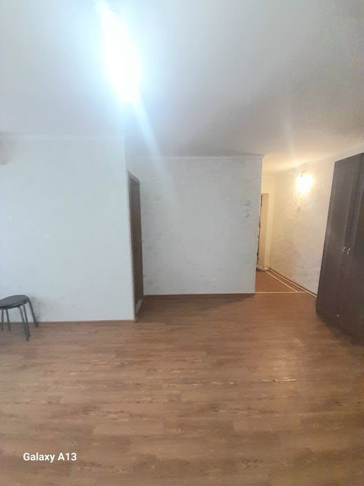 Продам 1 ком  в центре