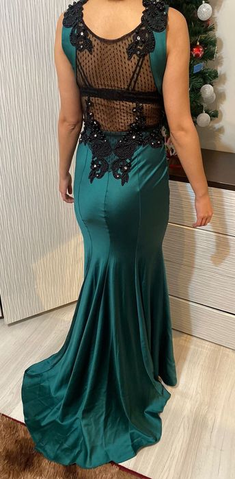 Платья на карпоратив