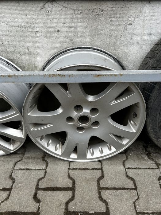 Jante aluminiu sau roti range rover sport vogue discovery