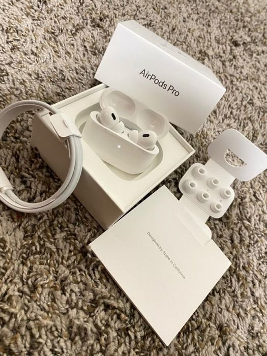 Airpods pro 2.