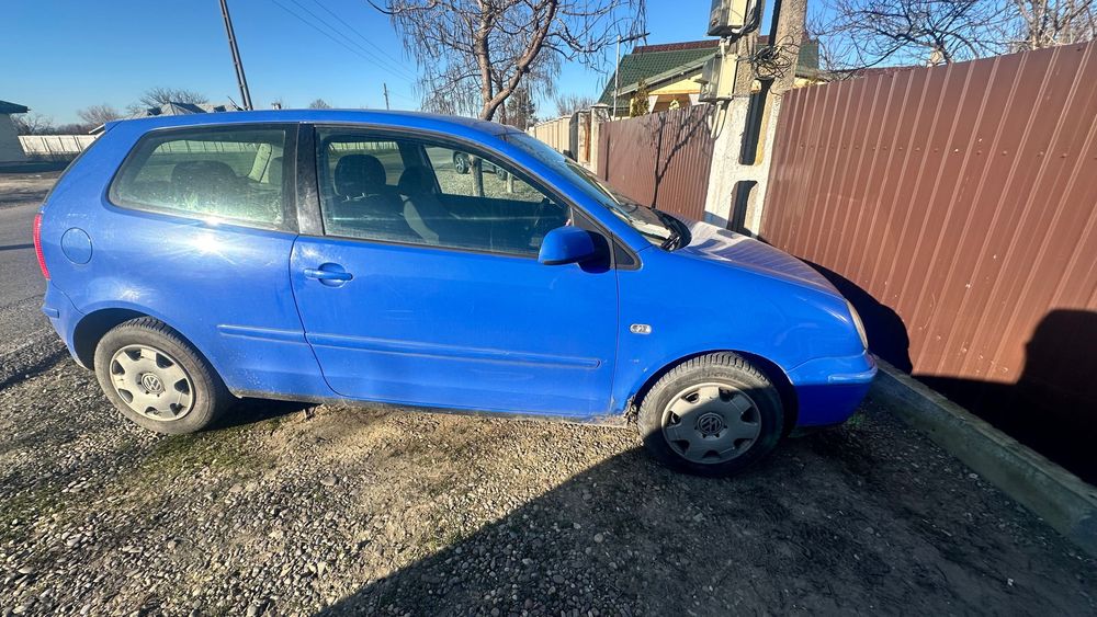 Vând Volkswagen Polo