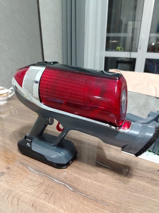 Пылесос вертикальный Tefal