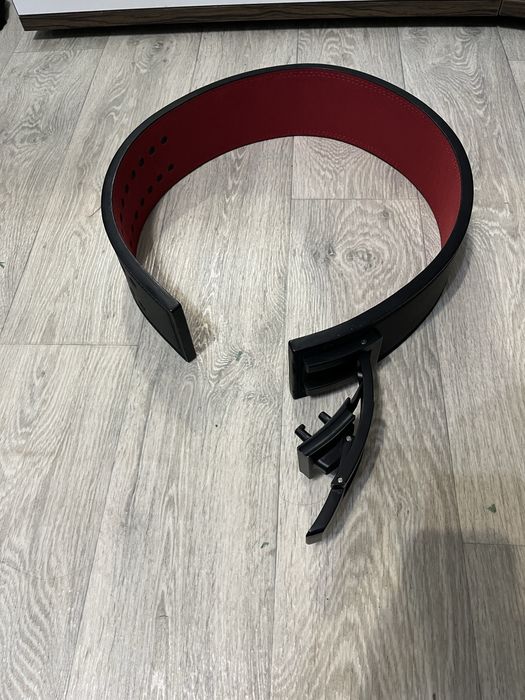 Продам Пояс для пауэрлифтинга карабиновый