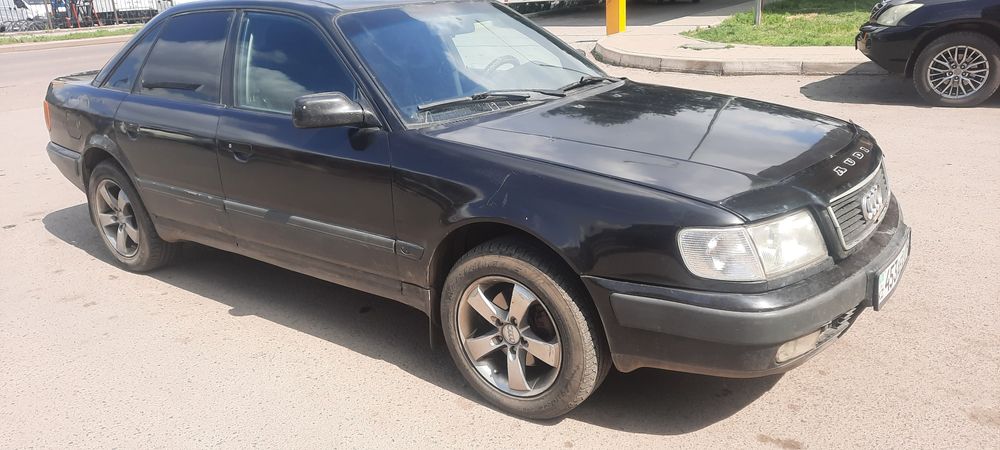 Ауди с4 2.8 г1991