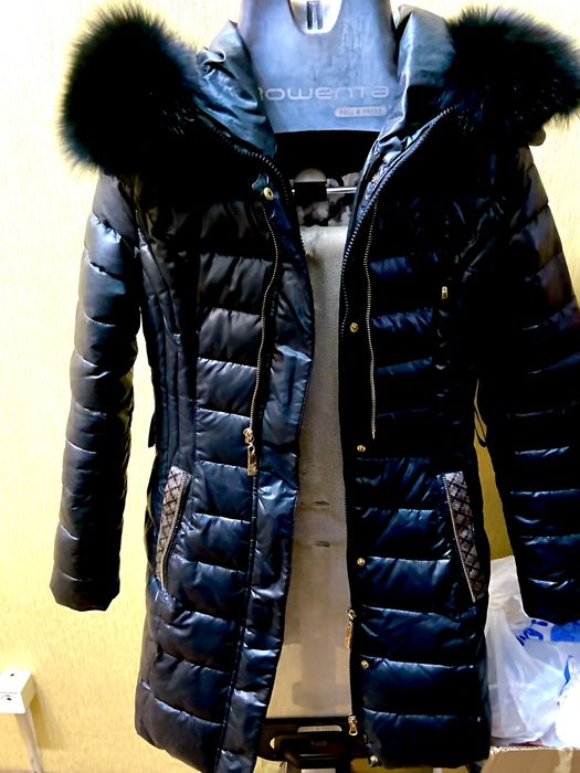 Куртка для девочки отдам бесплатно