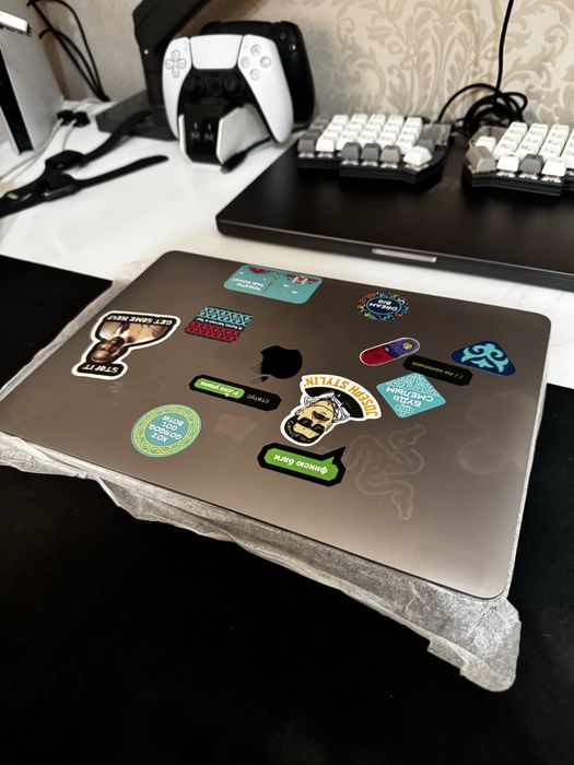 MacBook Pro m1 16/512