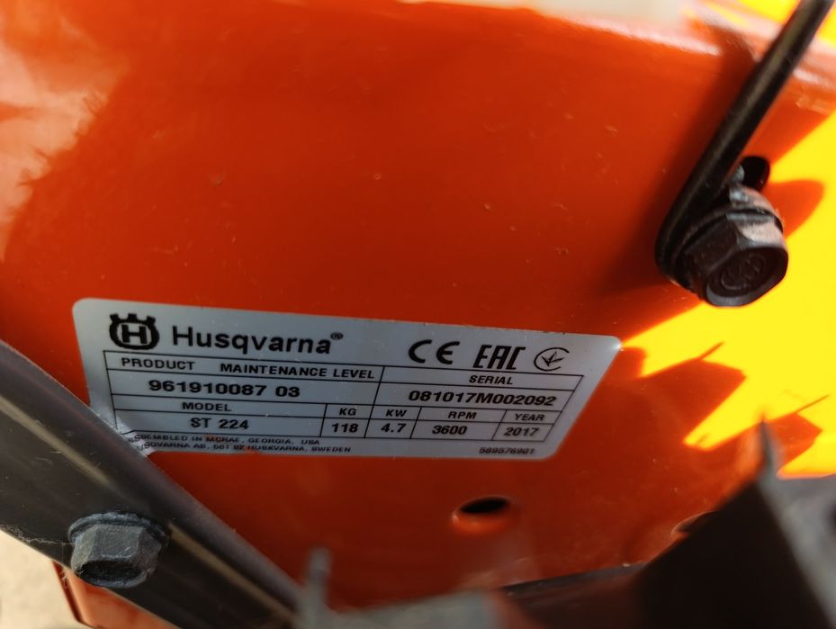 Freza de zăpadă noua Husqvarna model ST 224