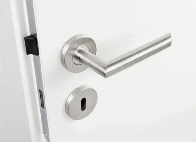 Set 4 manere usa interior otel inoxidabil