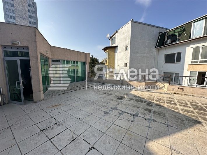 Продава се Промишлена сграда в Добрич, Център - 591 кв.м за 622 €/кв.м - Снимка #4