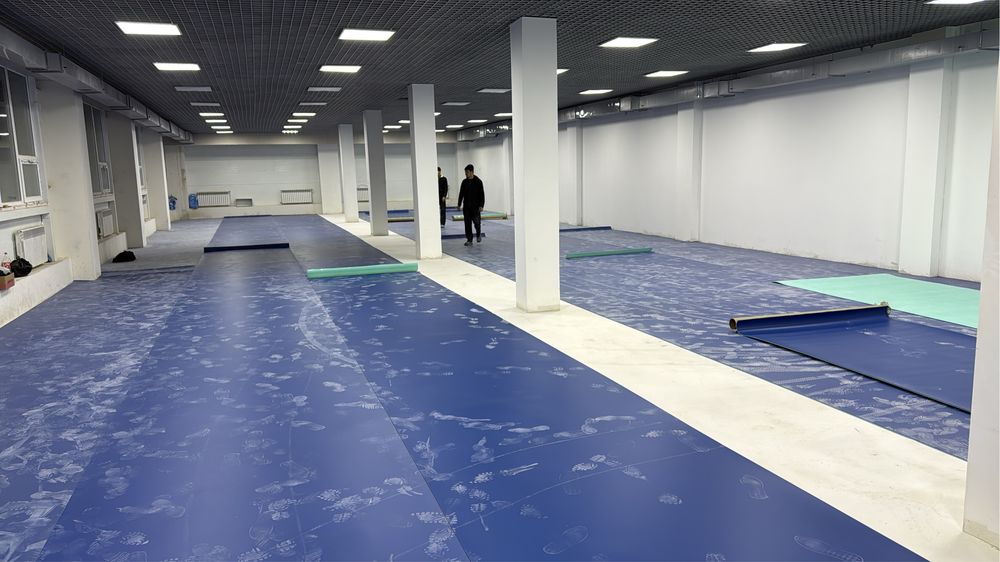 Монтаж  линолеума