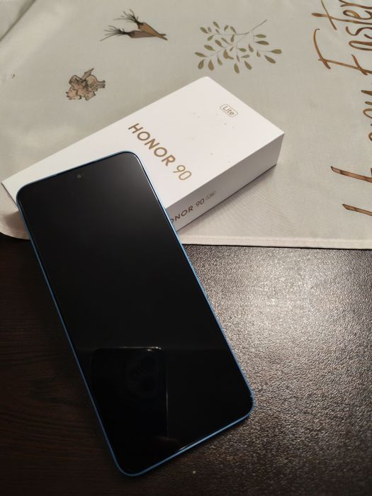 Телефон Honor 90 lite