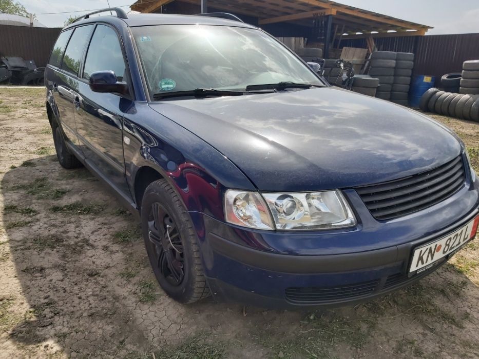 Portiere vw passat b5 albastru break cod culoare LA5E