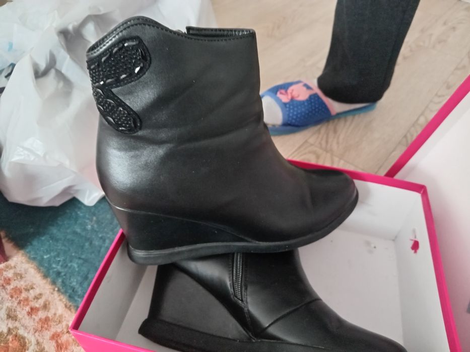 Сапоги зимние и полусапожки
